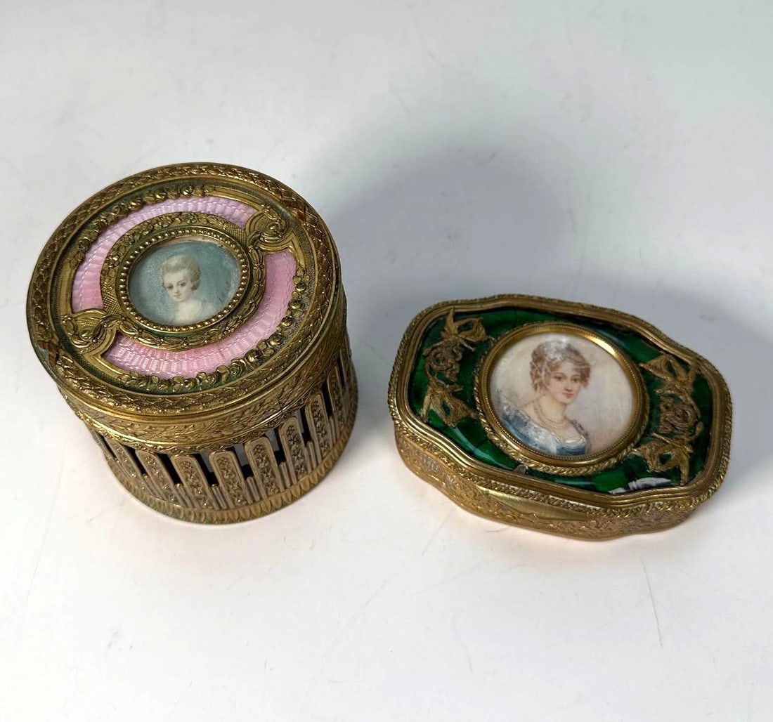 PAIR OF ANTIQUE FRENCH GILT BRONZE AND ENAMEL MINIATURE PORTRAIT BOXES (1 of 11)
