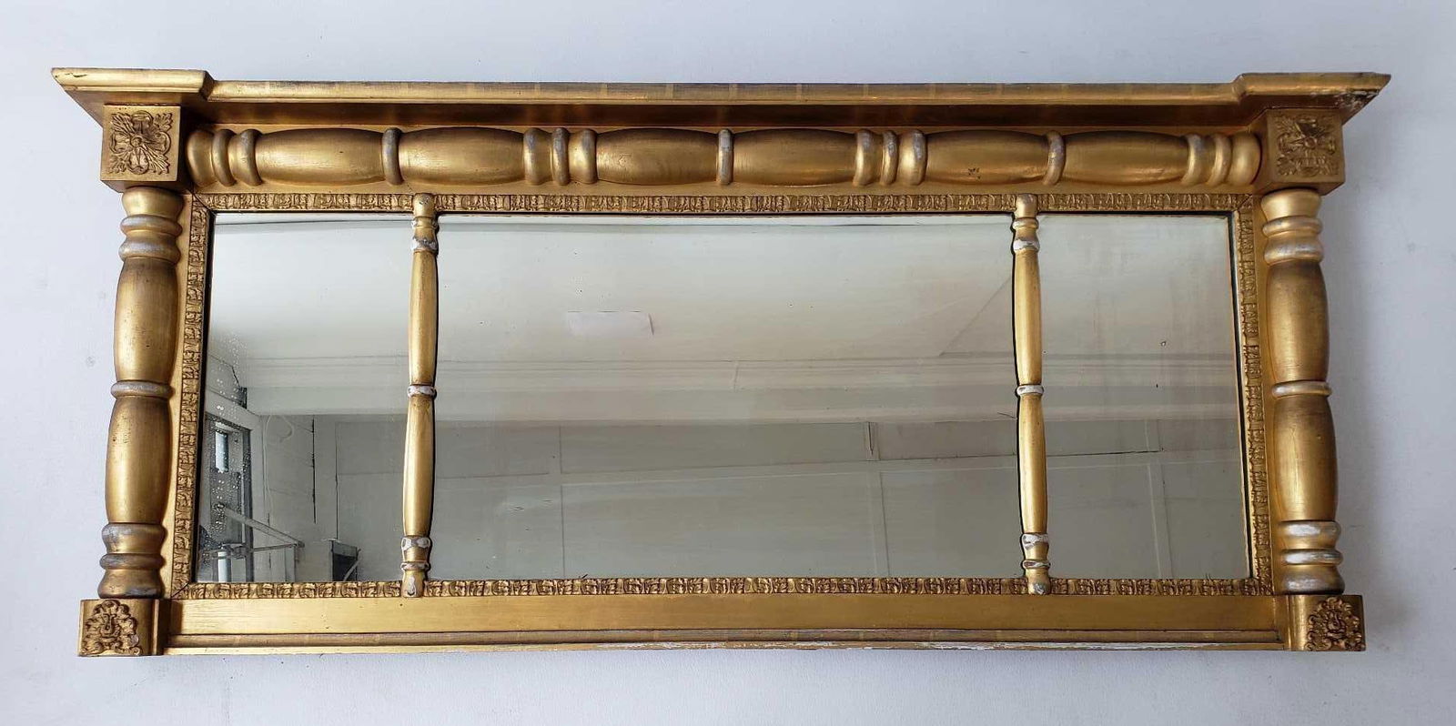 ANTIQUE AMERICAN FEDERAL STYLE, CARVED GILT WOOD OVER MANTEL MIRROR (1 of 12)