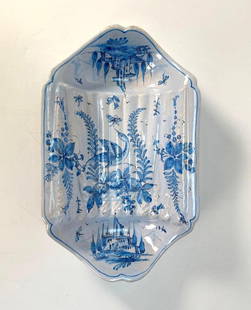 RARE EMILE GALLE SIGNED CERAMIC ASPARAGUS SCALLOP SHELL DISH: A rare Emile Gallé signed earthenware ceramic scallop shell dish. Dimensions: 7.5"L x 12.25"W Artist or Maker: Emile Galle signed Provenance: A New York City Collector Notes: Although