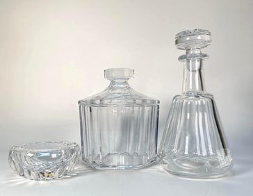 CRYSTAL BARWARE INCLUDING TWO BACCARAT PIECES