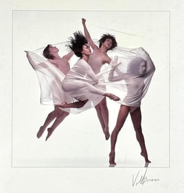 ROY VOLKMANN SIGNED PHOTOGRAPH OF ELISA MONTE DANCE COMPANY