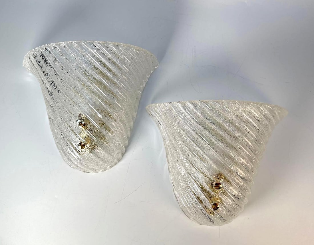 PAIR OF VINTAGE 1970's MID-CENTURY MODERN ITALIAN STRIPED ICE GLASS MURANO SCONCES (1 of 15)