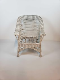 ANTIQUE BAR HARBOR WICKER ARM CHAIR