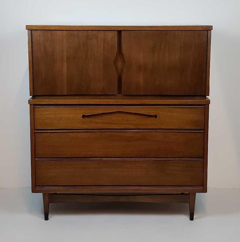 MID-CENTURY WALNUT BASSETT DENMARK HIGH CHEST (1 of 19)