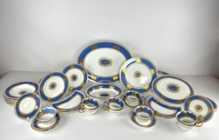 A LARGE SET OF WEDGWOOD CHINA (53 PIECES)