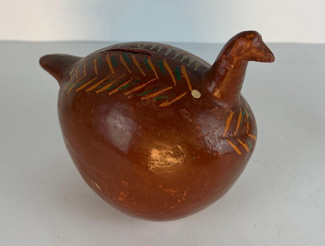 VALUE LOT CLAY HEN POTTERY BANK FIGURINE (1 of 10)
