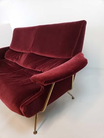 MID CENTURY ITALIAN SOFA IN THE MANNER OF GIO PONTI