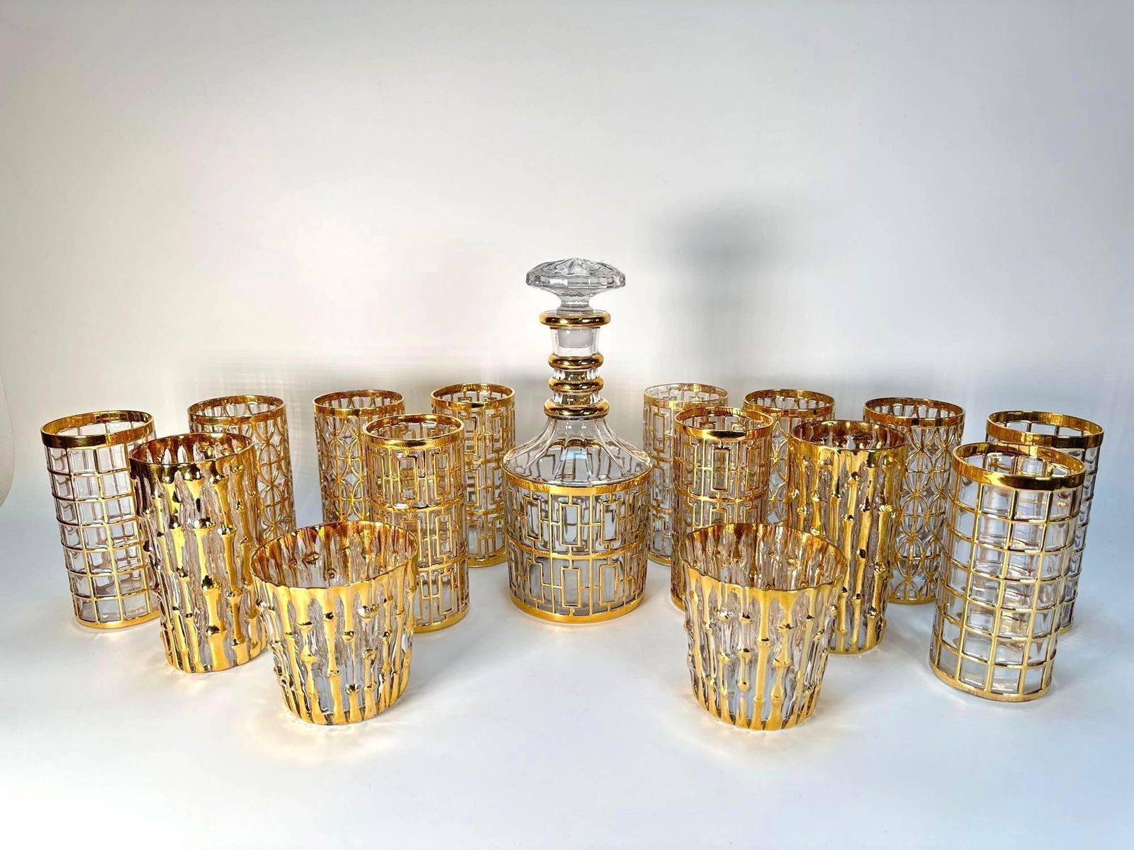 VINTAGE IMPERIAL GLASS SHOJI GOLD GLASSES AND DECANTER (1 of 14)