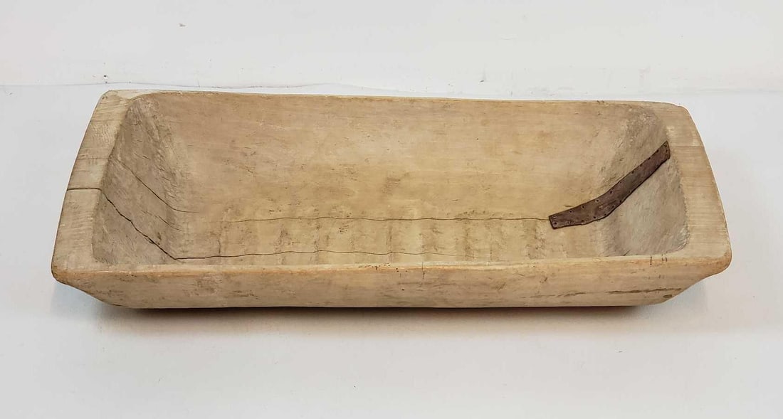 UNIQUE VINTAGE HAND-CARVED WOODEN DOUGH TROUGH OR BOWL WITH LEATHER REPAIR (1 of 11)