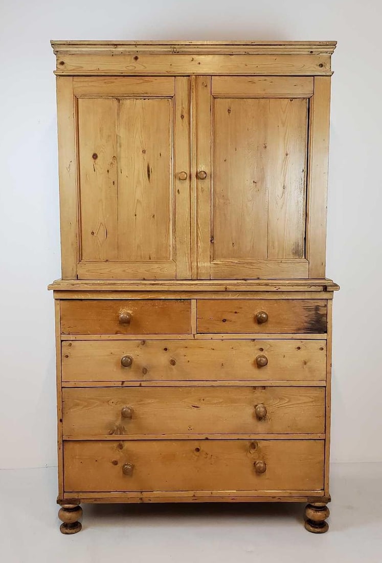 VINTAGE  PINE TWO-PART DRESSER AND CABINET (1 of 16)