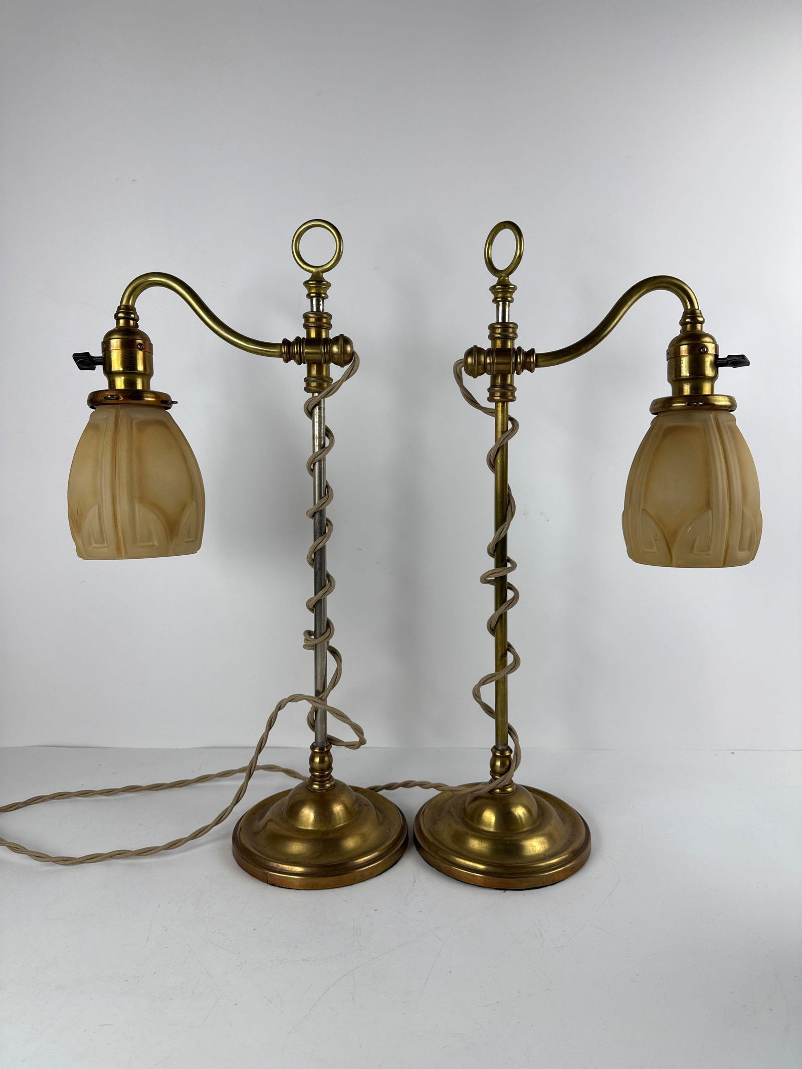 PAIR OF VINTAGE GE ART DECO STYLE BRASS TABLE LAMPS (1 of 7)
