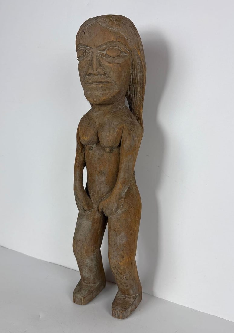 VINTAGE AFRICAN FOLK ART WOODEN SCULPTURE (1 of 7)