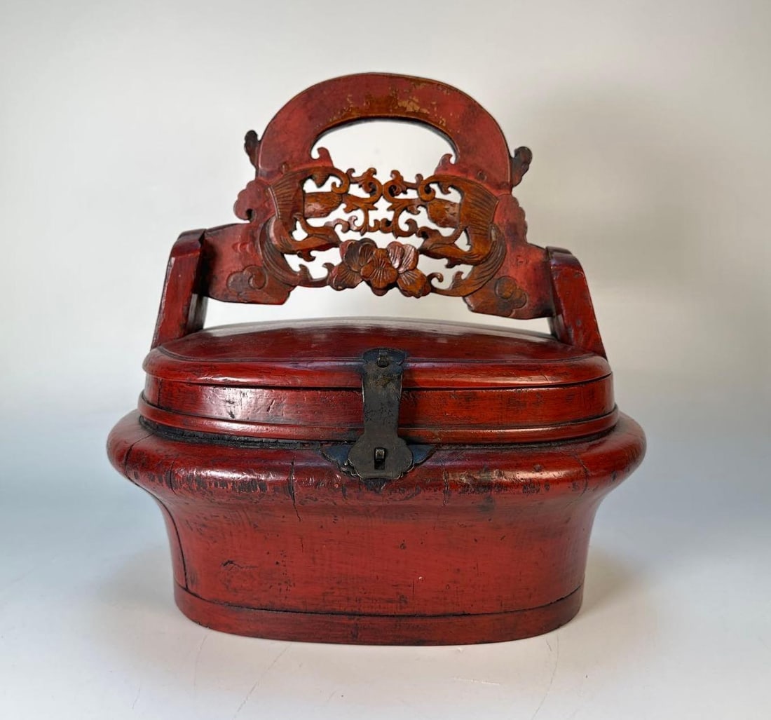 ANTIQUE HAND-CARVED RED LACQUERED CHINESE WEDDING BASKET (1 of 12)