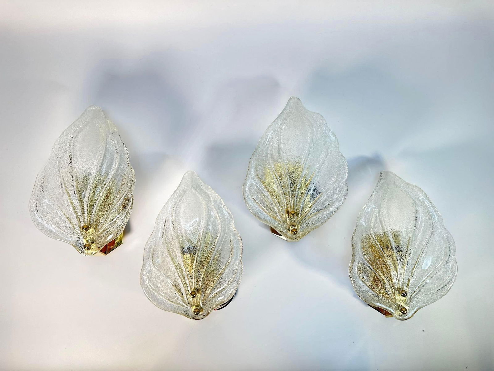 SET OF FOUR MURANO ART GLASS LEAF SCONCES (1 of 14)