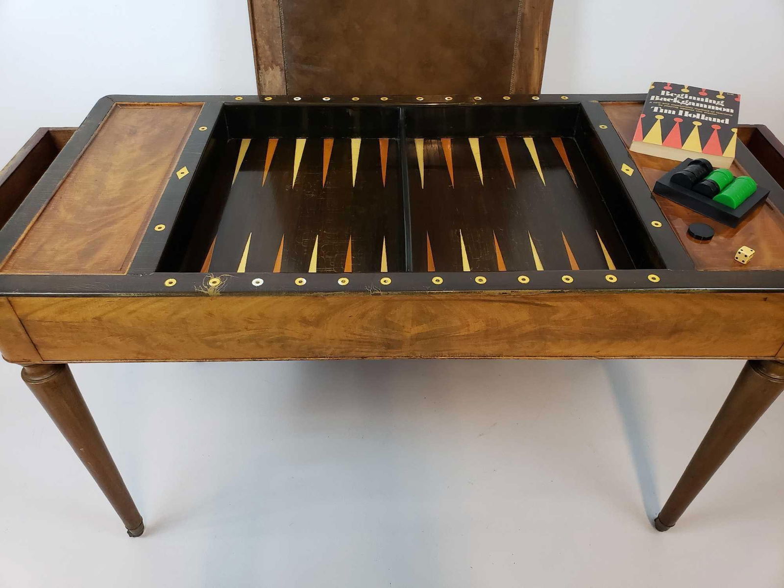 VINTAGE GAME TABLE WITH IMPRESSIVE BACKGAMMON INTERIOR (1 of 20)