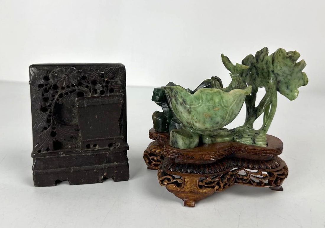 VALUE LOT! PAIR OF CARVED STONE FIGURINES (1 of 15)
