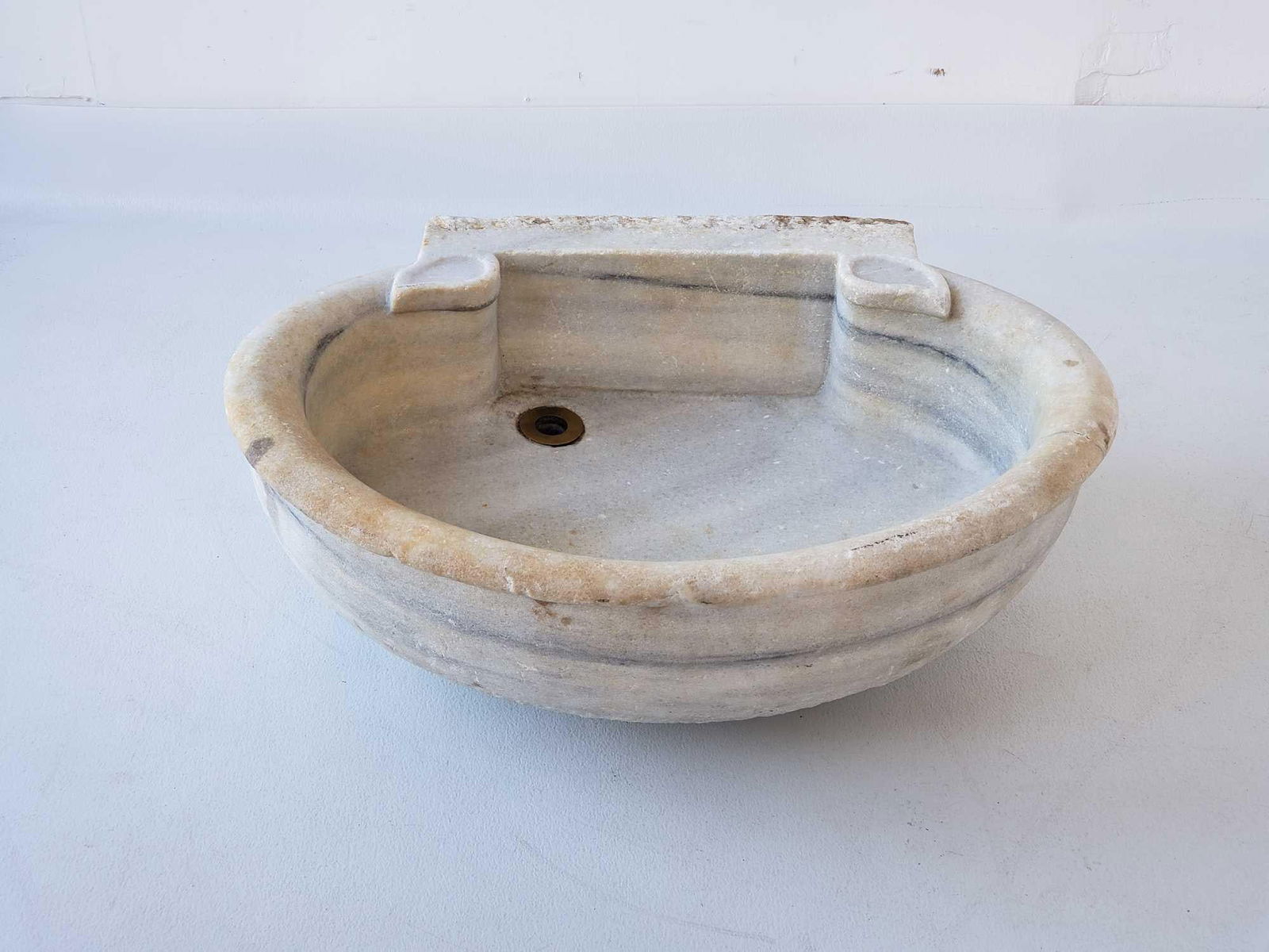 ANTIQUE FRENCH CARVED MARBLE WALL-MOUNT BASIN / SINK (1 of 18)