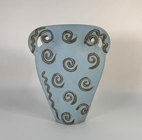 LIZ BECKENHAM FLAT FORM VASE