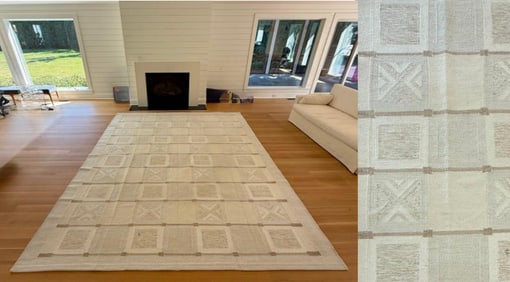 BEAUVAIS ATTRIBUTED AREA RUG 10' X 13' BRAND NEW