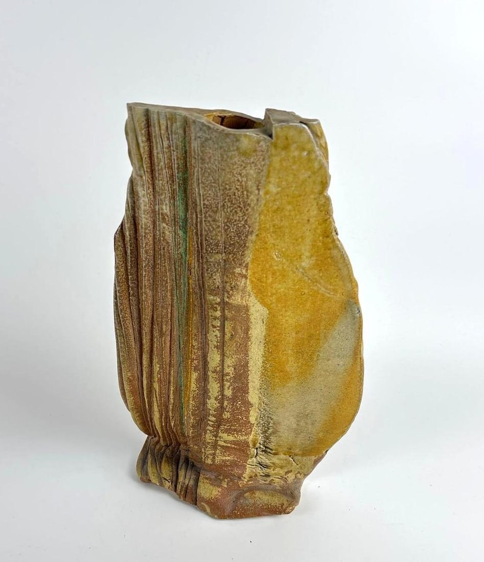 LARGE STRATA-FORM SCULPTURAL VASE SIGNED (1 of 6)