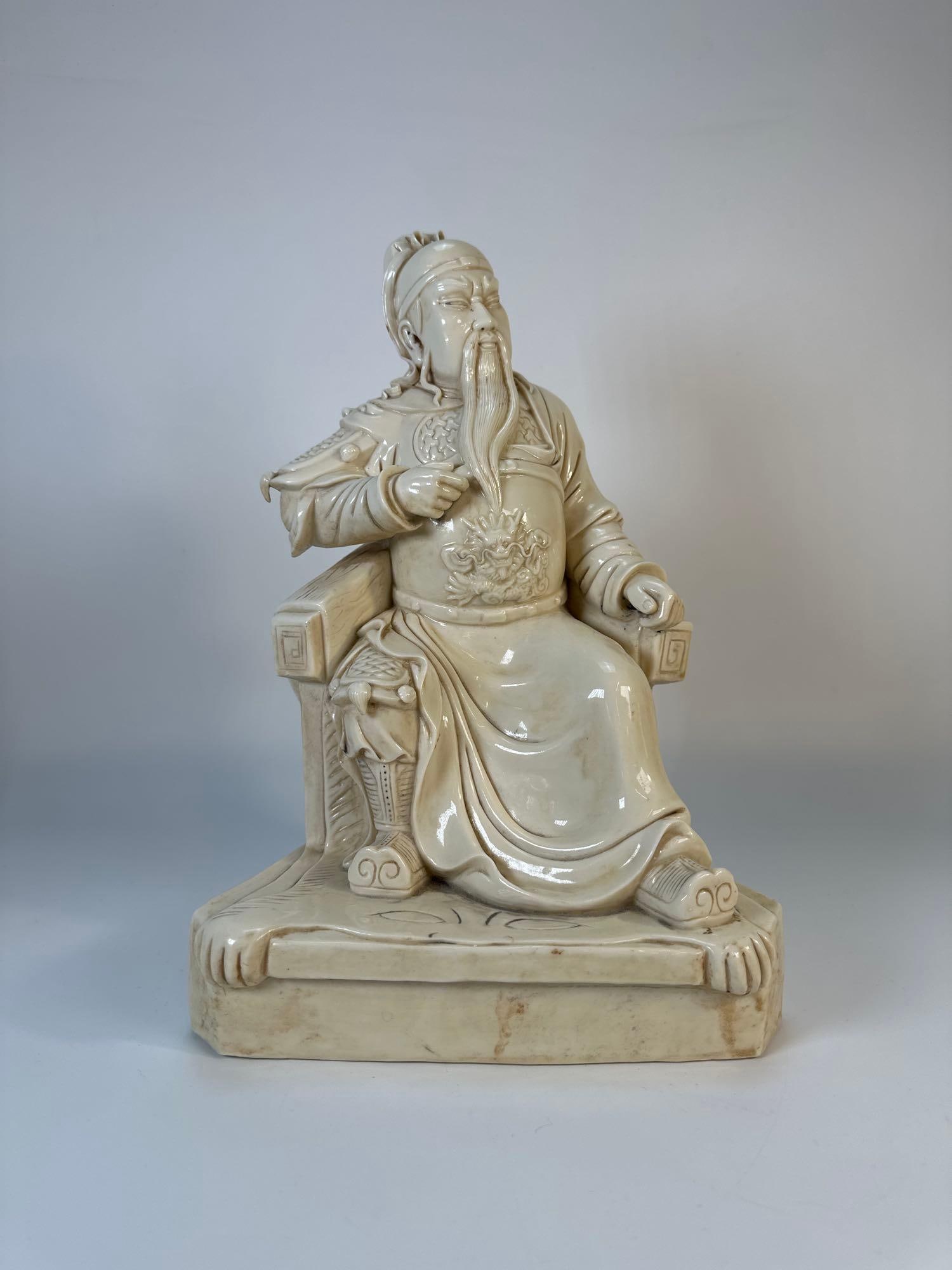 GUAN GONG BLANC DE CHINE (1 of 9)