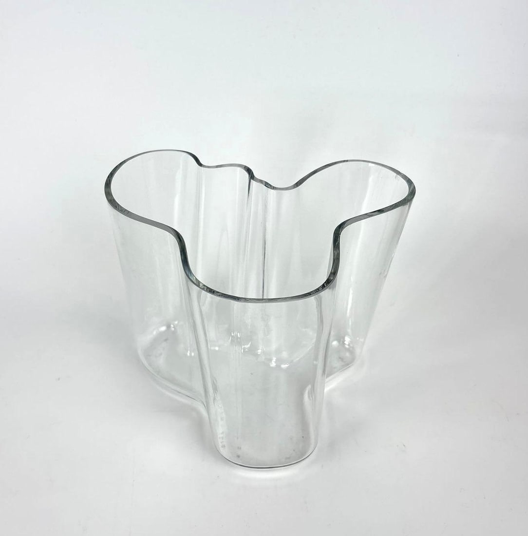 ALVAR AALTO VASE (1 of 8)