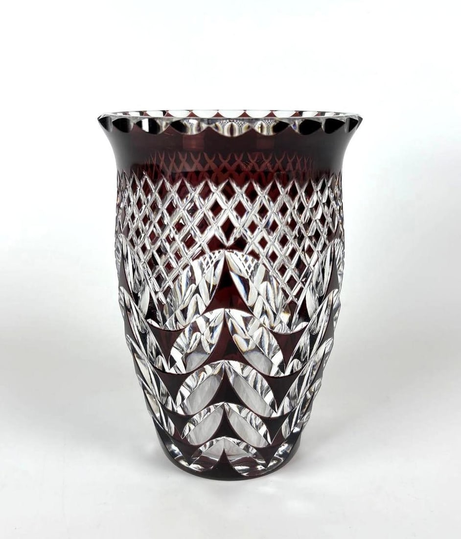 VAL SAINT LAMBERT SIGNED VASE (1 of 8)