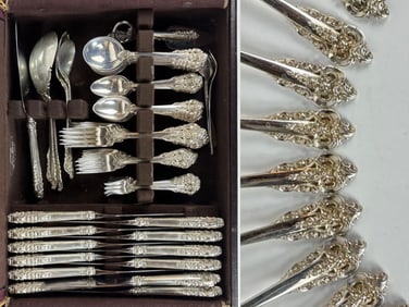 WALLACE GRAND BAROQUE STERLING SILVER DINING SET IN LEATHER CASE 105 PIECES
