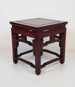FINE ANTIQUE CHINESE HARDWOOD CARVED SIDE TABLE / STAND