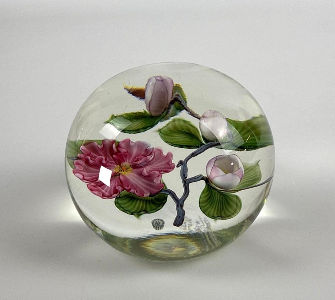 DANIEL SALAZAR FOR LUNDBERG STUDIOS  LAMPWORK CHERRY BLOSSOM PAPERWEIGHT (1 of 5)