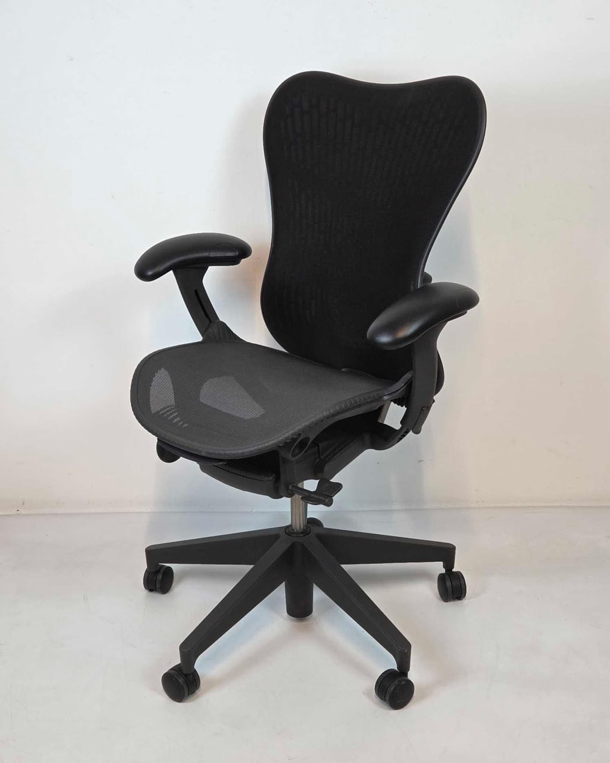 HERMAN MILLER MIRRA 2 OFFICE CHAIR (1 of 15)