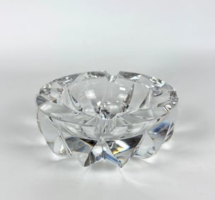 VALUE LOT ST. LOUIS CRYSTAL ASHTRAY