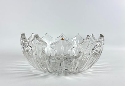 LARGE VAL ST. LAMBERT DEEP CUT CRYSTAL SCALLOPED CENTERPIECE BOWL - CROWN CUT RINSER BOWL (1of2)