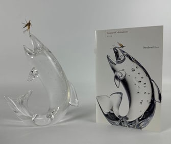 STEUBEN CRYSTAL "TROUT AND FLY" SCULPTURE BY JAMES HOUSTON WITH 18K GOLD FLY (C. 1966)
