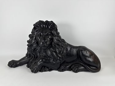 MONUMENTAL ENGLISH ANTIQUE CAST IRON RECUMBENT LION GARDEN SCULPTURE, LATE 19TH / EARLY 20TH CENTURY
