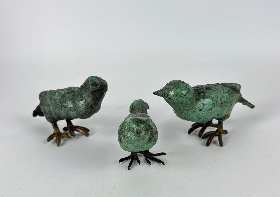 SET OF THREE SMALL BRONZE BIRD FIGURINES WITH VERDIGRIS PATINA (1 of 7)