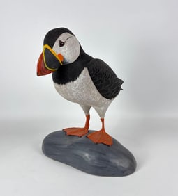14.5" FRED MUHS (AMERICAN, 20TH/21ST CENTURY) HAND CARVED AND PAINTED PUFFIN SCULPTURE