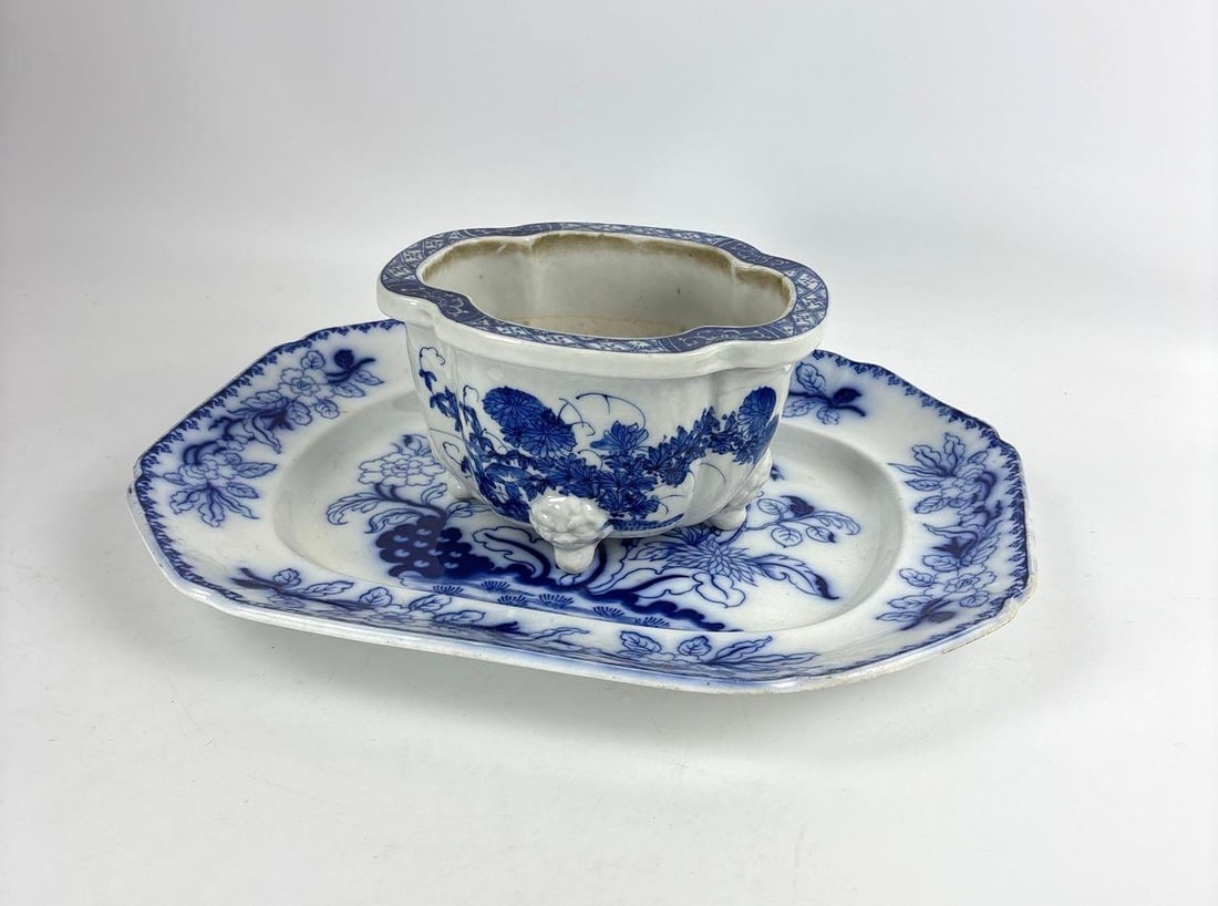 PAIR OF 19th CENTURY BLUE PORCELAIN CHINA (1 of 9)