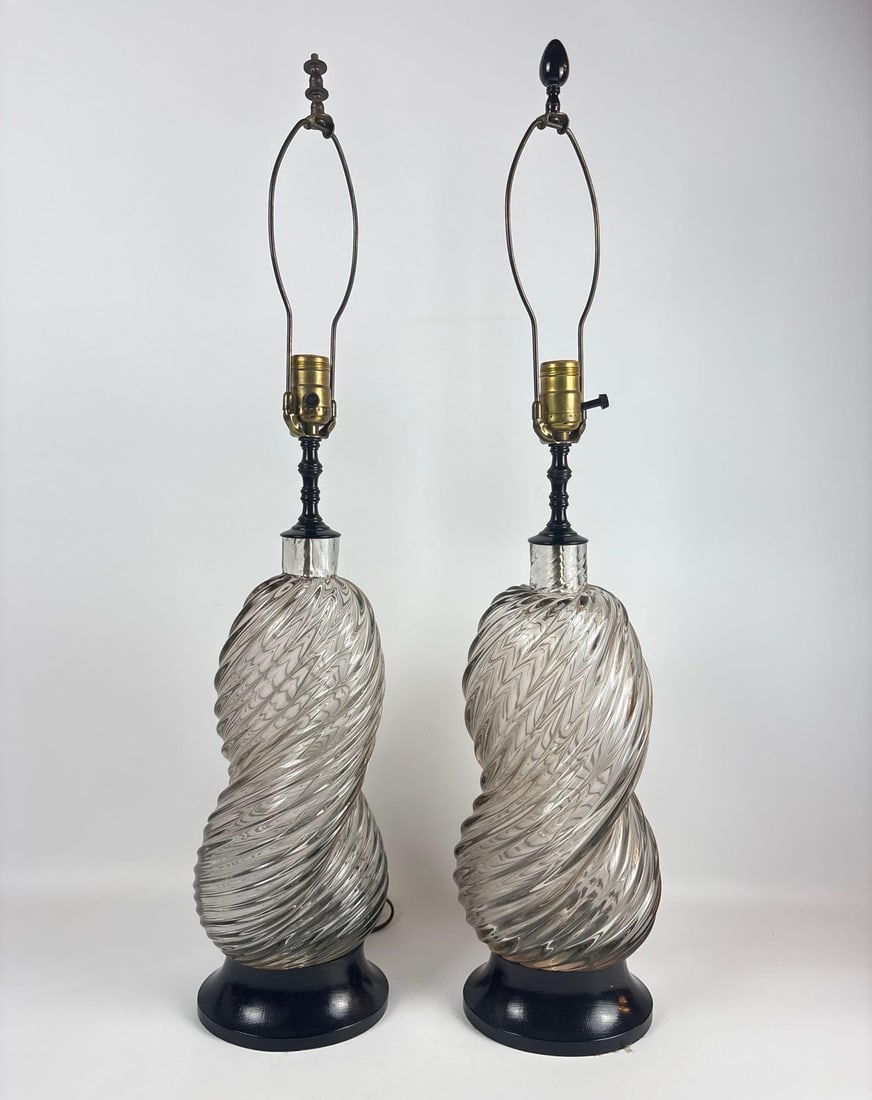 IMPRESSIVE PAIR OF MURANO ATTR. GLASS TABLE LAMPS IN THE MANNER OF VENINI OR BAROVIER & TOSO (1 of 8)
