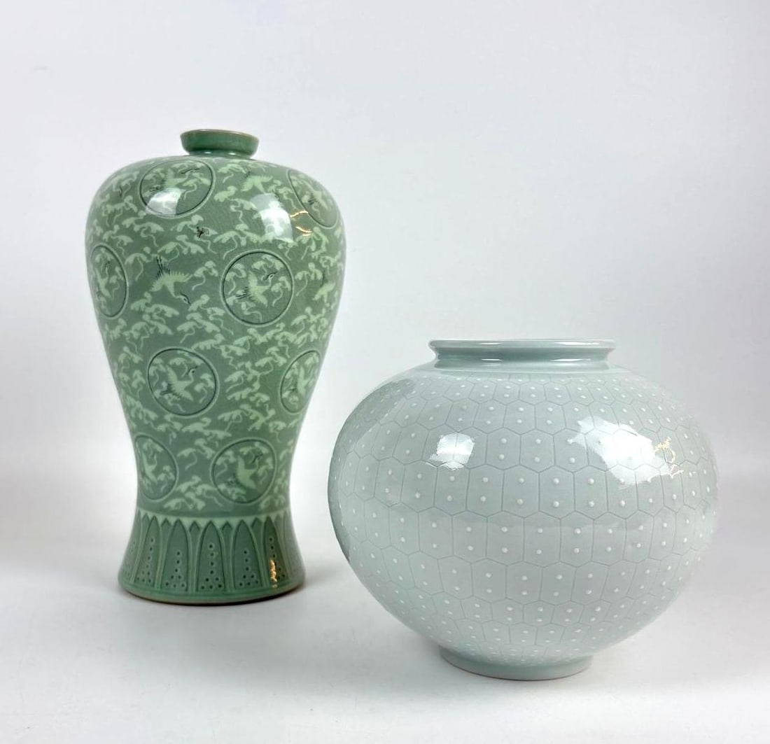 VALUE LOT: PAIR OF VINTAGE CELADON VASES (1 of 8)