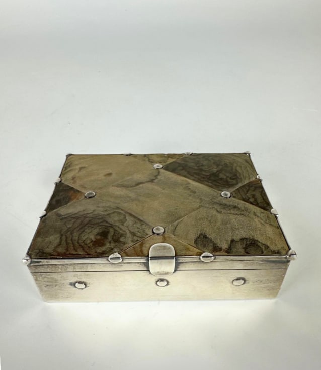 ANTIQUE STERLING SILVER AND HARLEQUIN WOOD INLAY BOX (1 of 8)