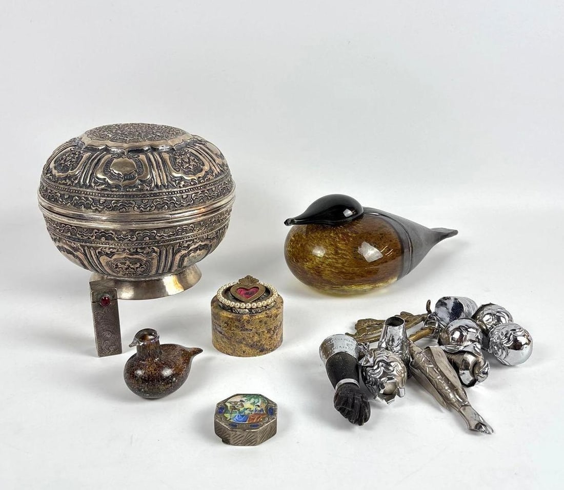 FIGURAL SILVER AND NOVELTY DESK ACCESSORIES LOT INCL OIVA TOIKKA / NUUTAJARVI OF FINLAND (1 of 11)