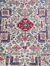 VINTAGE BIRD AND ANIMAL MOTIF TRIBAL OUSHAK WOOL THROW RUG