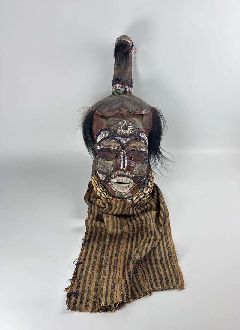 ANTIQUE KUBA BWOOM BEADED HELMET MASK DR CONGO WORN BY KING OR CHIEF (1 of 14)