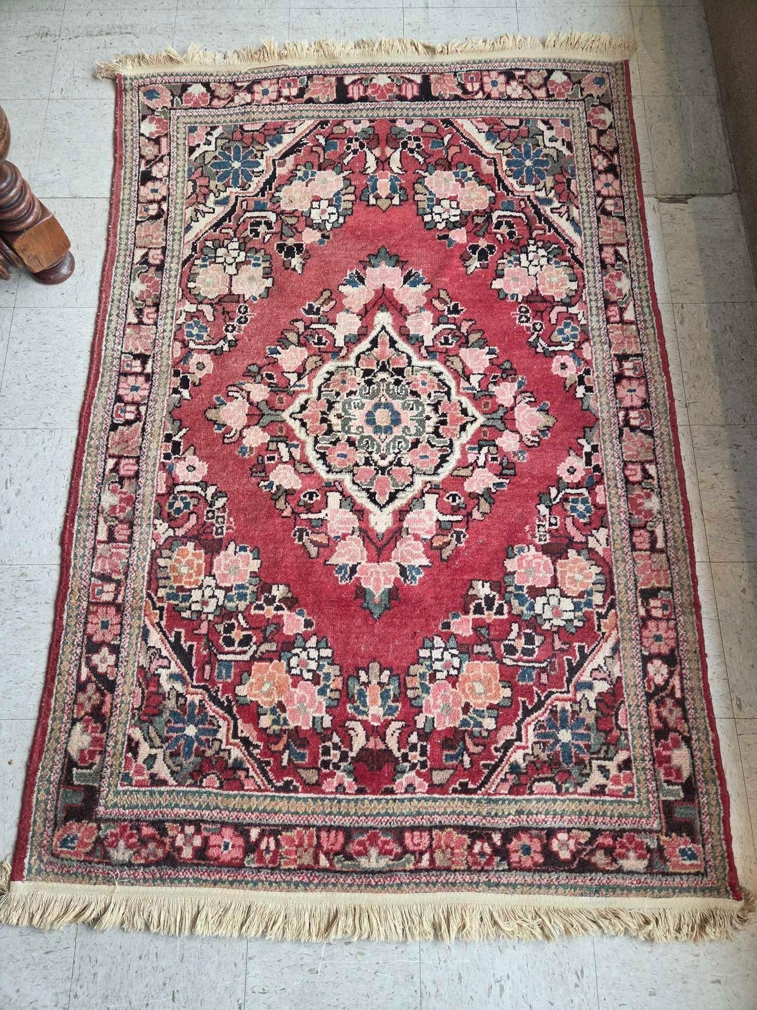 ANTIQUE PERSIAN AREA RUG RED AND PINK FLORAL MEDALLION MOTIF (1 of 15)