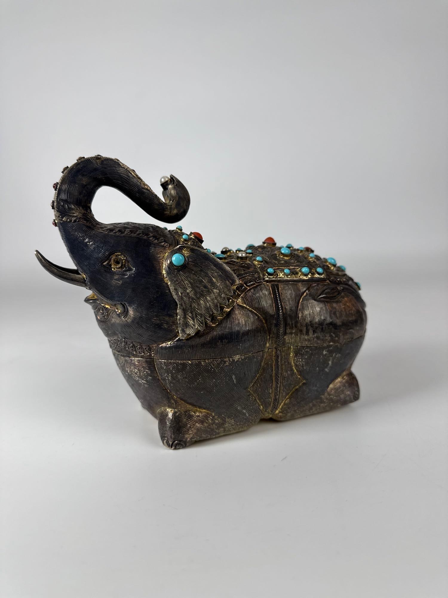 ANTIQUE CAMBODIAN REPOUSSE 900 SILVER KOON THAN BETEL NUT BOX IN ELEPHANT FORM W/ SEMIPRECIOUS (1 of 10)