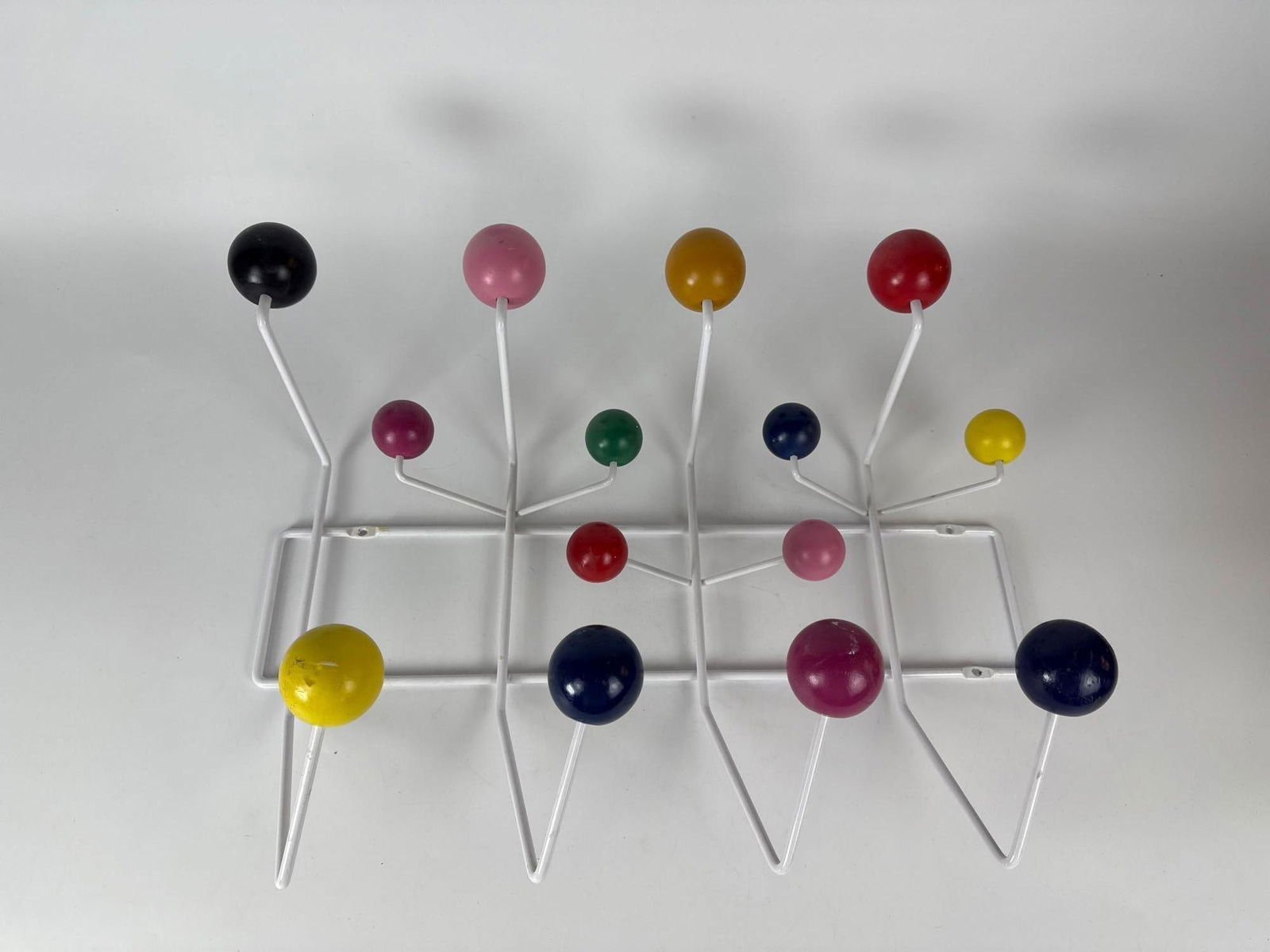 EAMES STYLE HANG IT ALL (1 of 5)