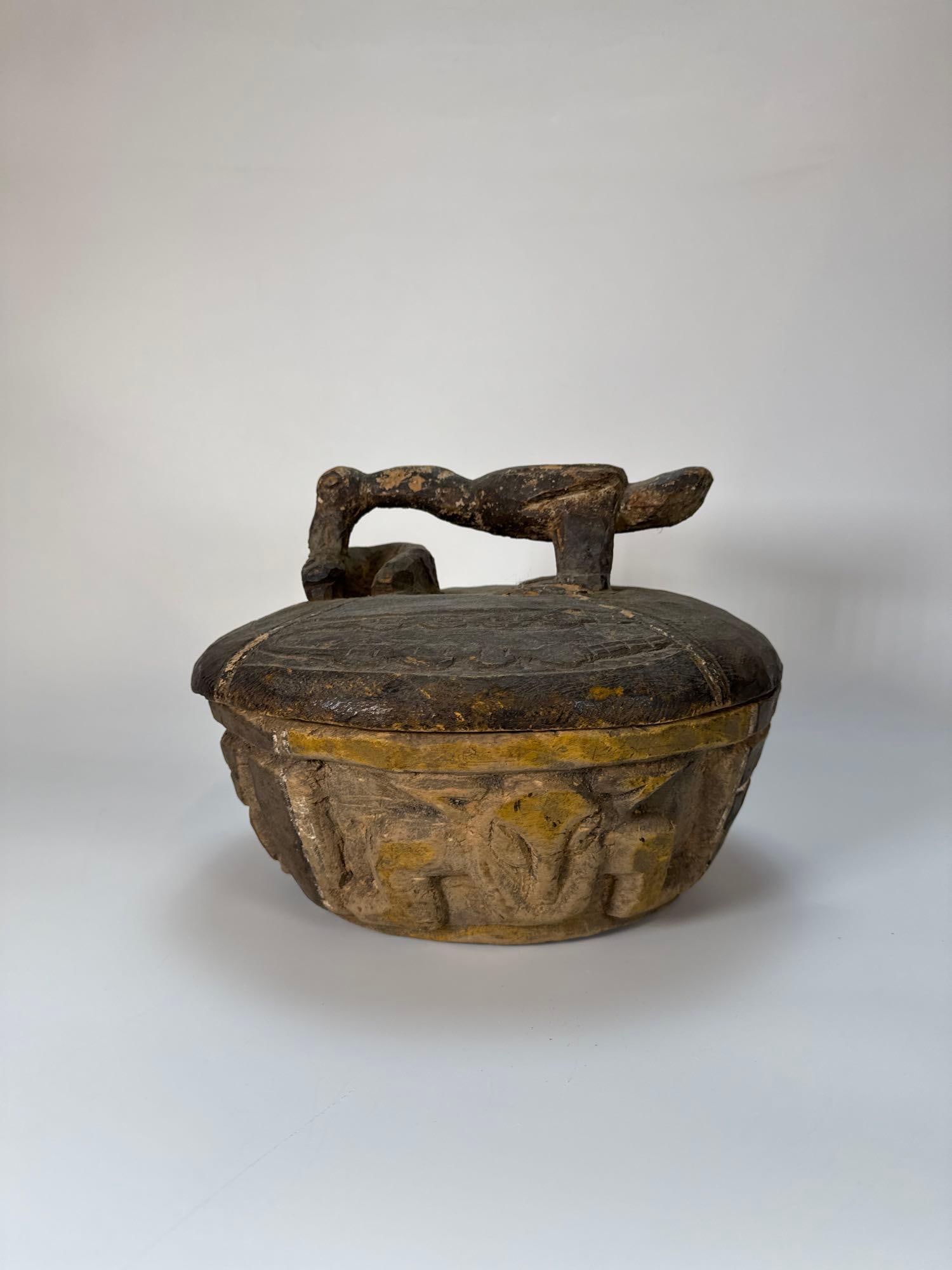 YORUBA NIGERIA RITUAL COVERED WOODEN VESSEL | HAND-CARVED OLUMEYE SHRINE POT (1 of 9)