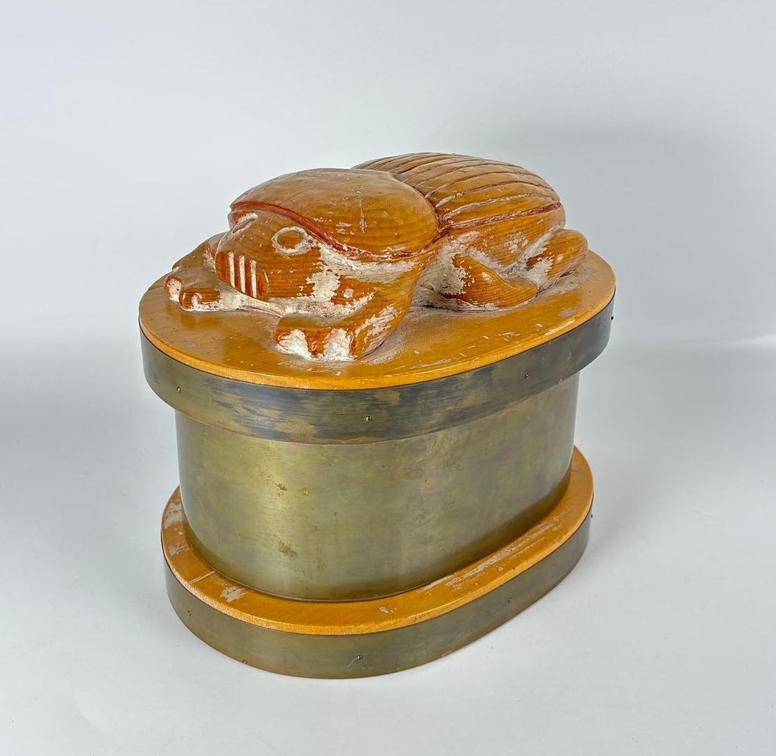 VINTAGE CARVED WOOD AND BRASS SCARAB FORM OVAL LIDDED BOX (1 of 8)