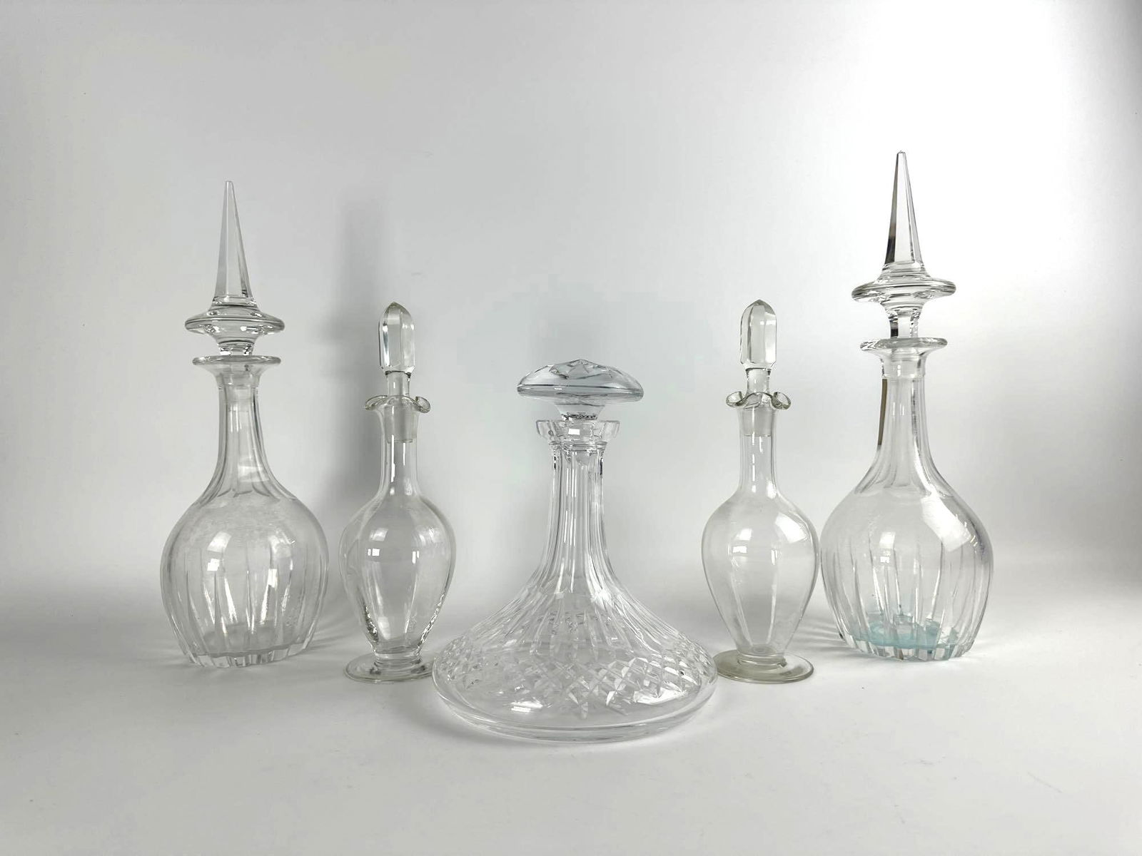 VALUE LOT OF 5 ANTIQUE CUT LEAD CRYSTAL AND GLASS DECANTERS (1 of 17)